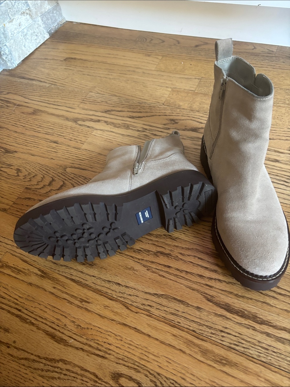 Women’s Beige Suede Chelsea Zip Boots - Classic Casual water resistant- size 9